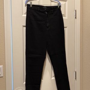 Fashion Nova black denim stretch skinny jean. Size 1X.